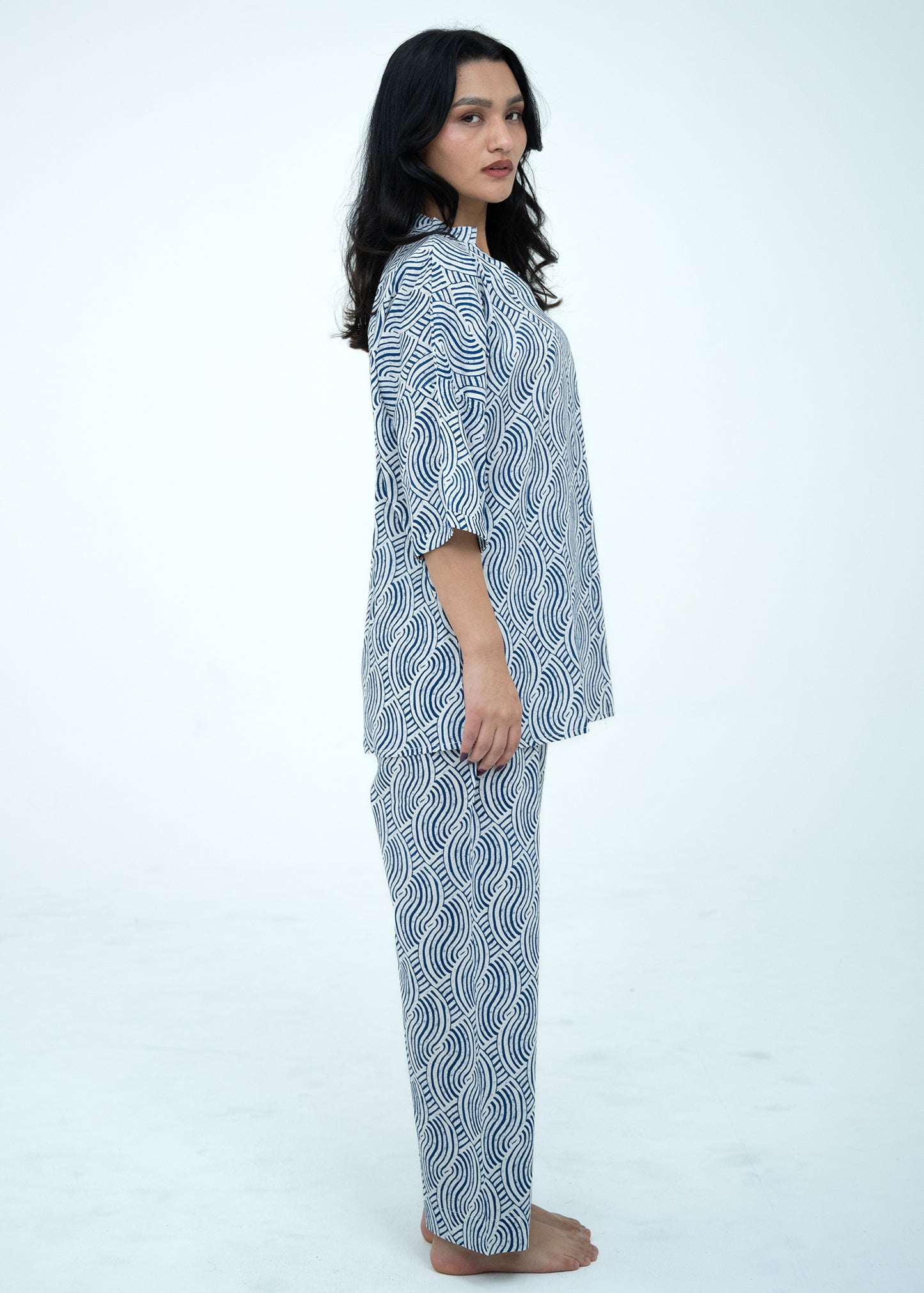 Linen Soft V-Neck Relaxed Fit Blue Printed Pajama Set