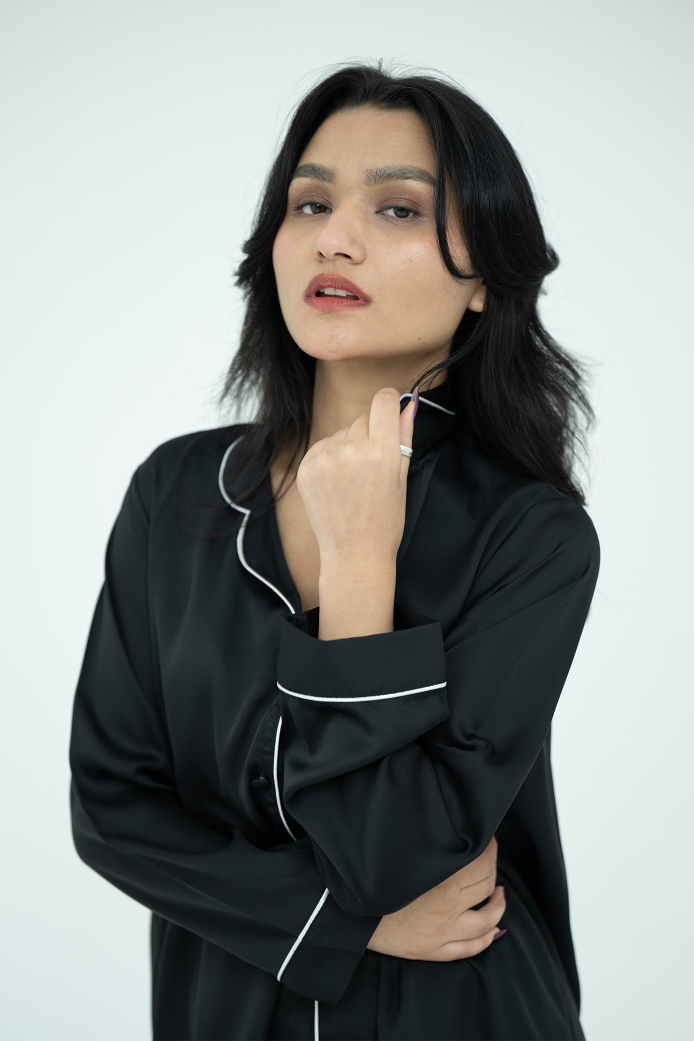 Silk Relaxed Fit Black Pajama Set