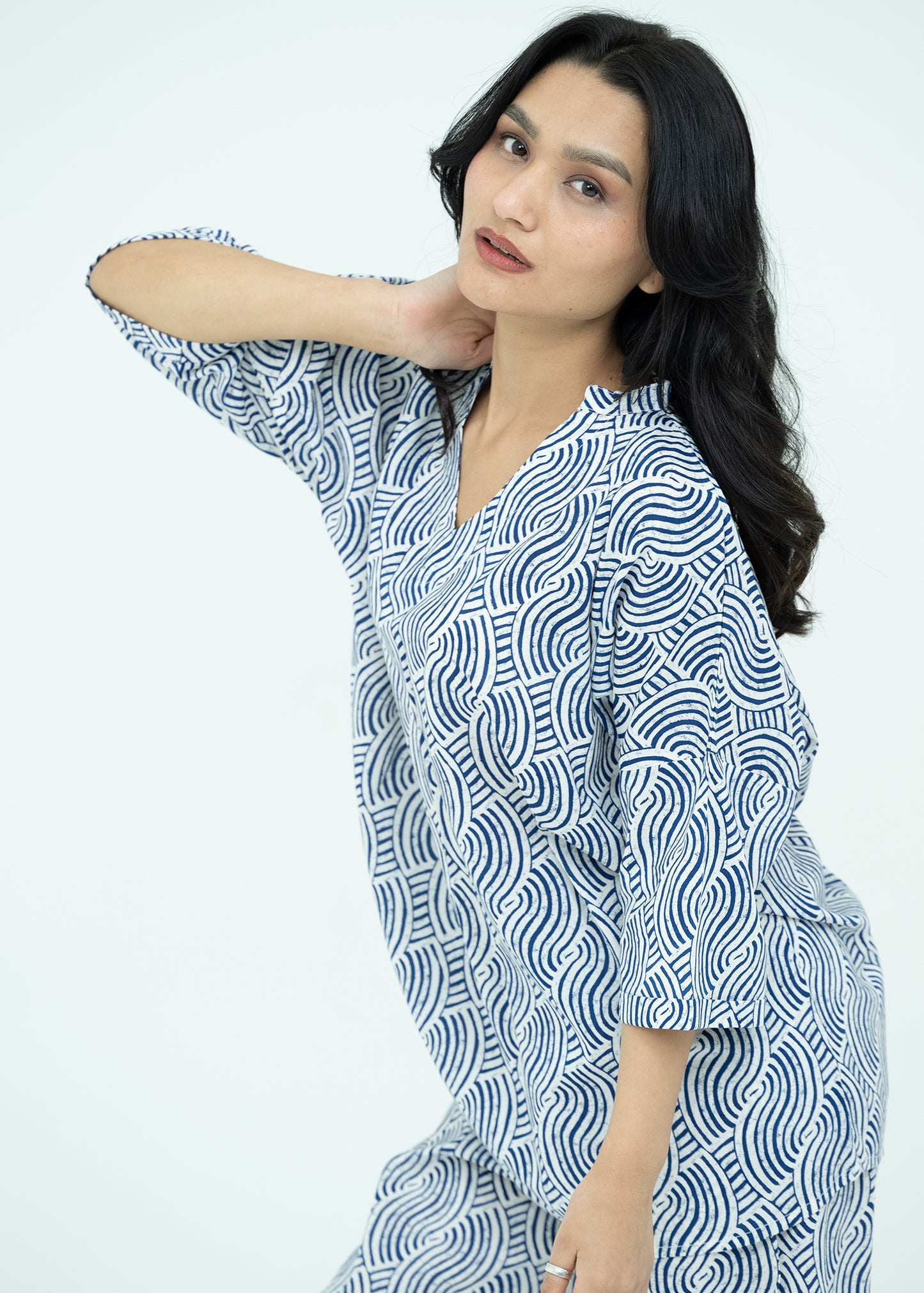 Linen Soft V-Neck Relaxed Fit Blue Printed Pajama Set